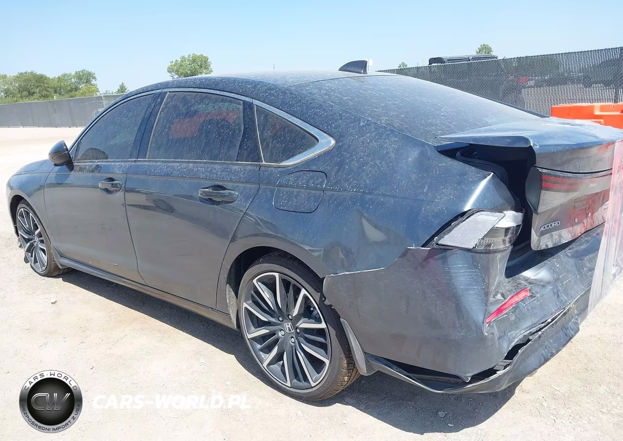 2025 Honda Accord Hybrid Touring VIN:1HGCY2F80SA075696 - 3
