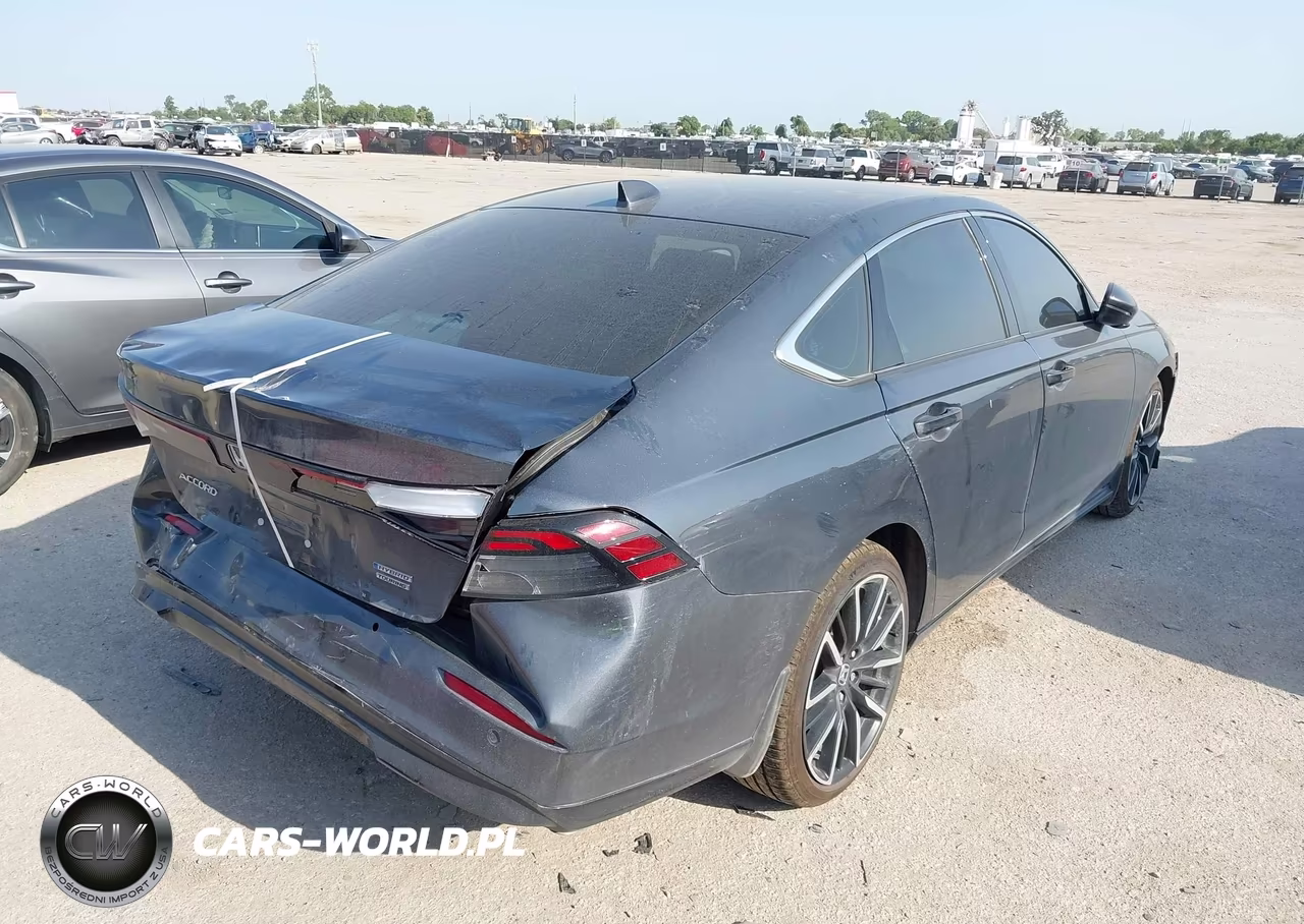 2025 Honda Accord Hybrid Touring VIN:1HGCY2F80SA075696 - 4