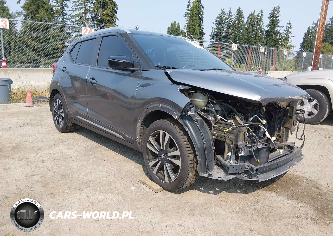 2018 Nissan Kicks Sr