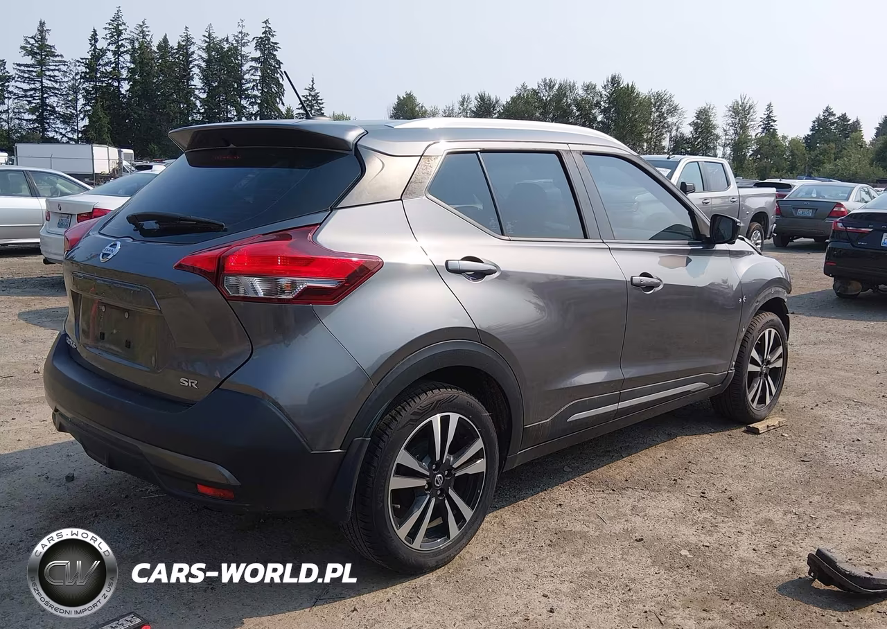 2018 Nissan Kicks Sr VIN:3N1CP5CU1JL511292 - 4