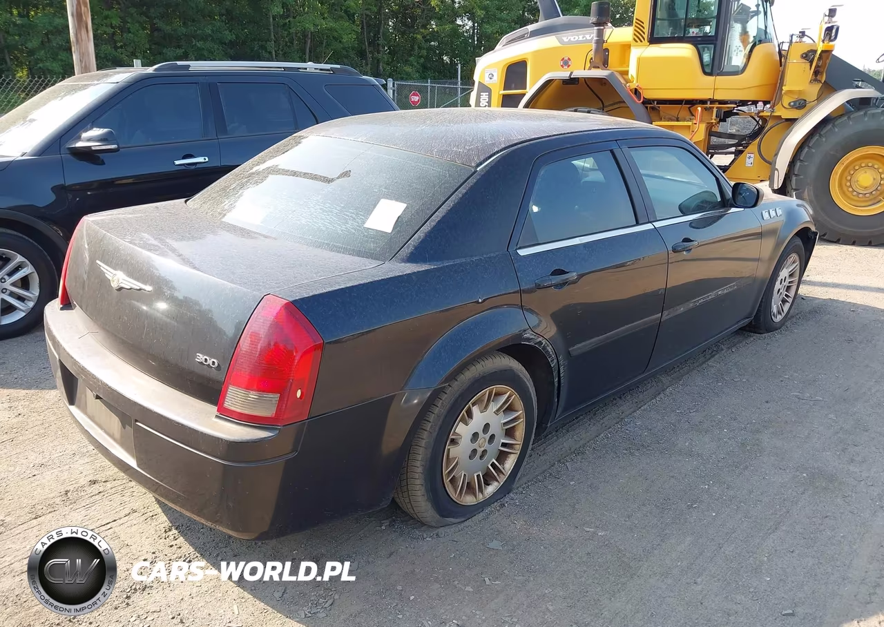 2006 Chrysler 300 VIN:2C3KA43R96H363462 - 4