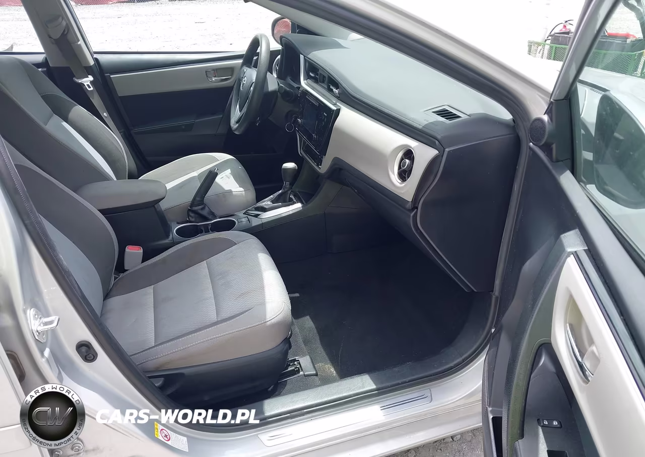 2017 Toyota Corolla Le VIN:2T1BURHE2HC772051 - 5
