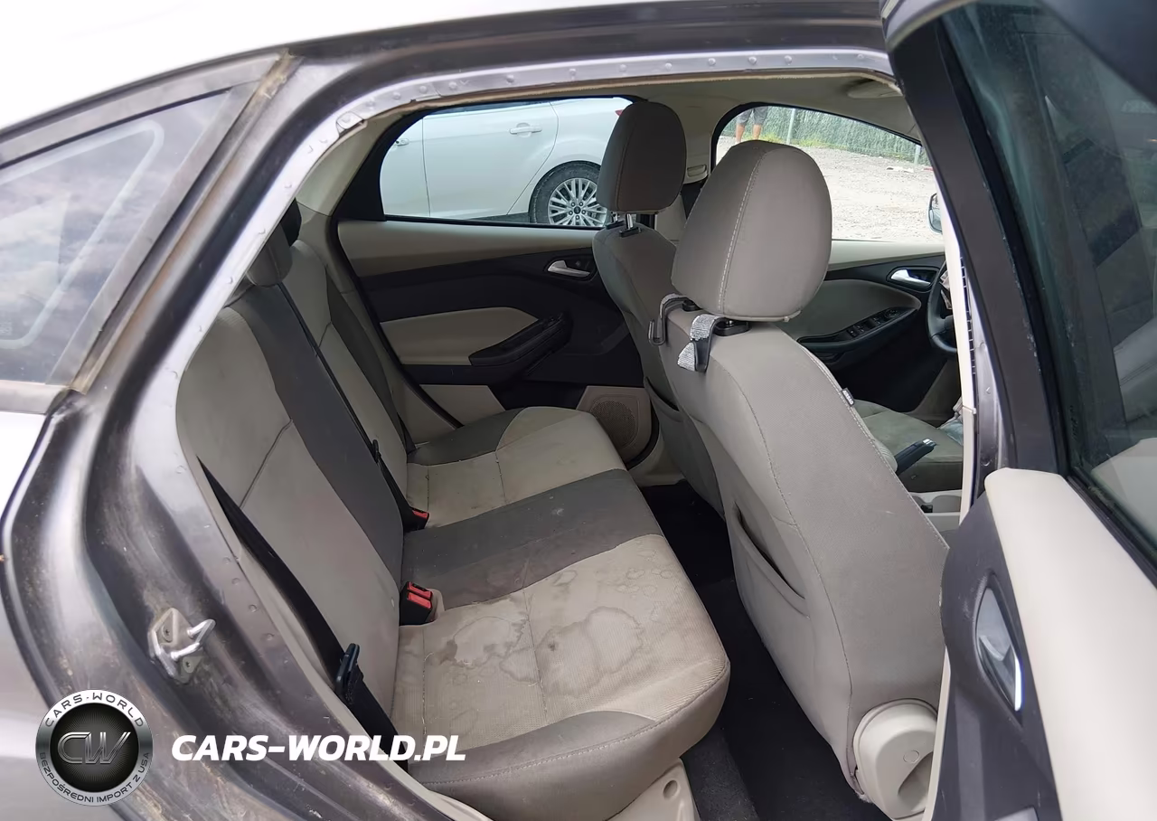 2014 Ford Focus Se VIN:1FADP3F24EL432769 - 8