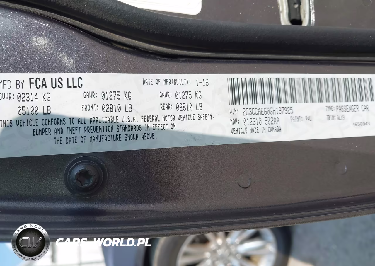 2016 Chrysler 300C VIN:2C3CCAEG0GH197925 - 9
