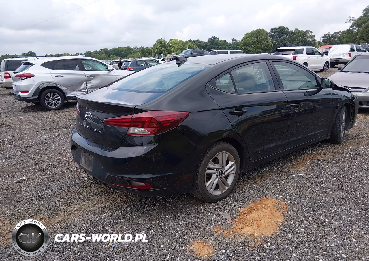 2020 Hyundai Elantra Sel VIN:5NPD84LF9LH628583 - 4
