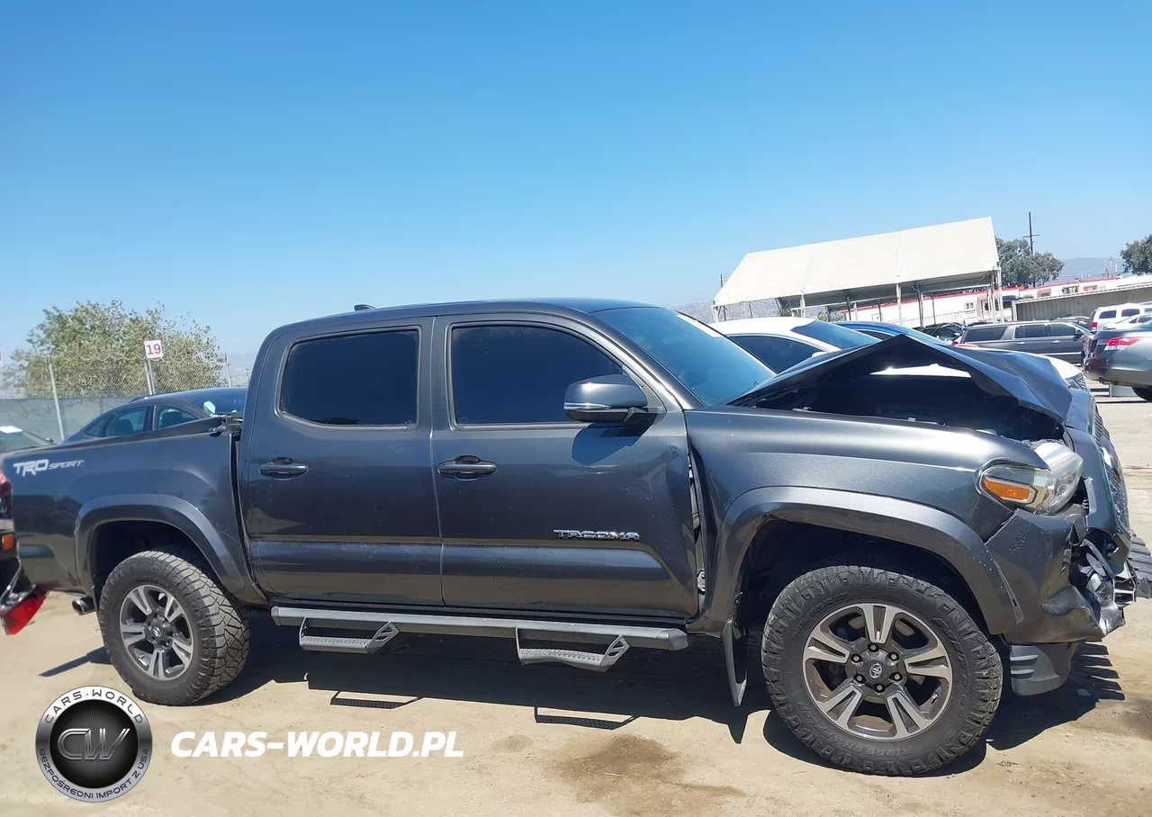 2018 Toyota Tacoma Trd Sport VIN:3TMAZ5CN1JM067008 - 14