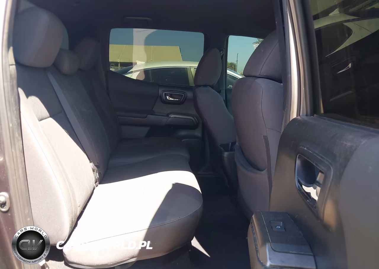 2018 Toyota Tacoma Trd Sport VIN:3TMAZ5CN1JM067008 - 8