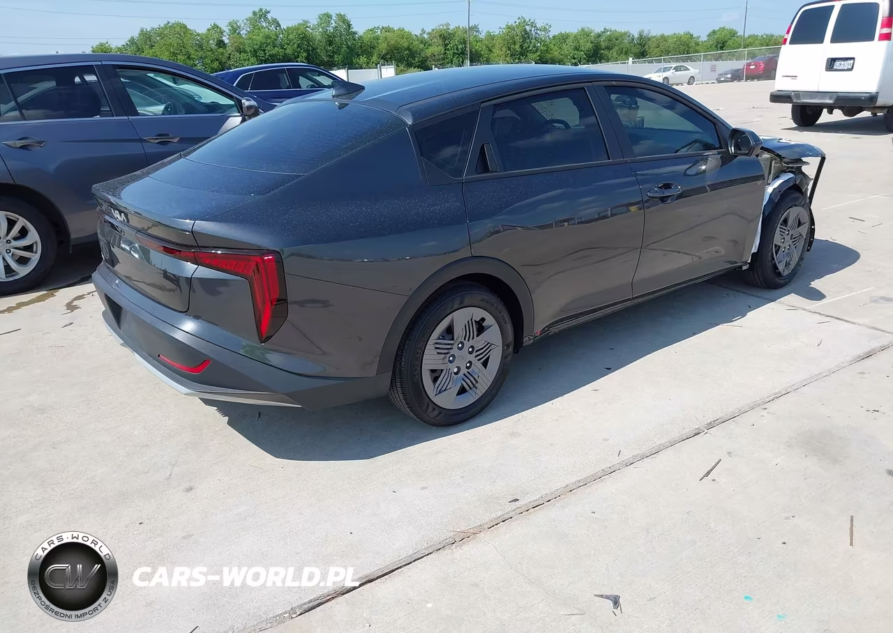 2026 Kia K4 Lx VIN:3KPFT4DE0TE370598 - 4