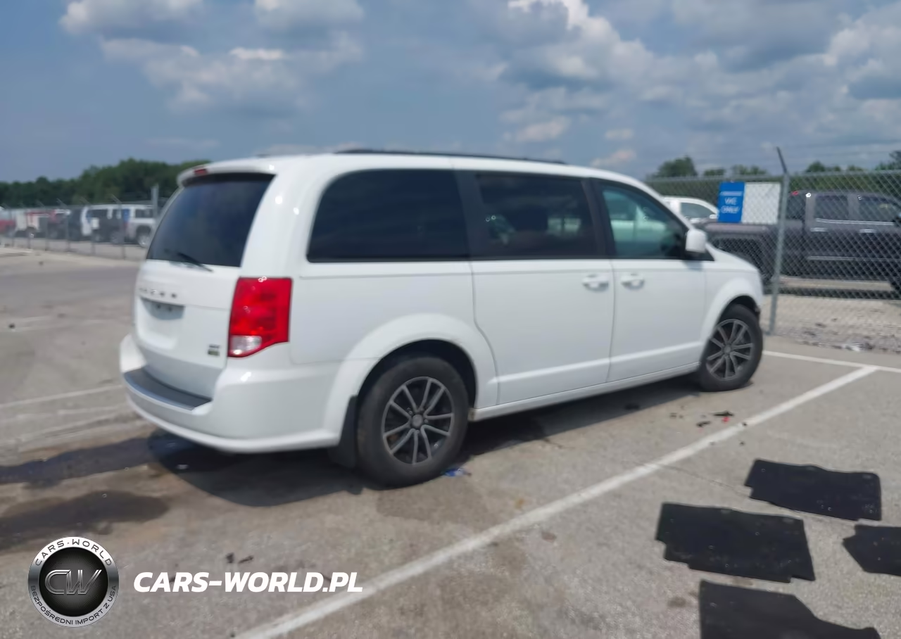 2019 Dodge Grand Caravan Gt VIN:2C4RDGEG4KR520625 - 4