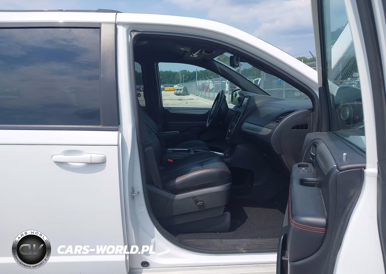 2019 Dodge Grand Caravan Gt VIN:2C4RDGEG4KR520625 - 5