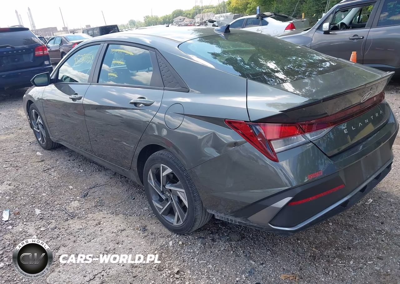 2025 Hyundai Elantra Sel Sport VIN:KMHLM4DG0SU999596 - 3