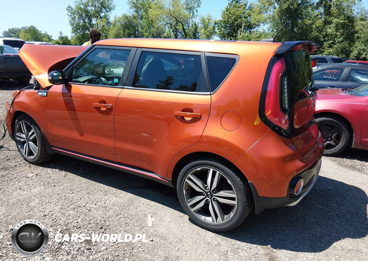 2018 Kia Soul ! VIN:KNDJX3AA8J7571818 - 3