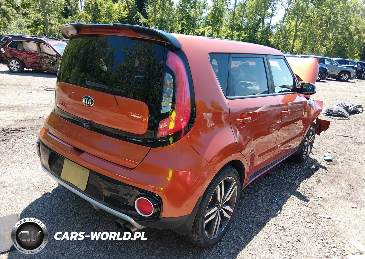 2018 Kia Soul ! VIN:KNDJX3AA8J7571818 - 4