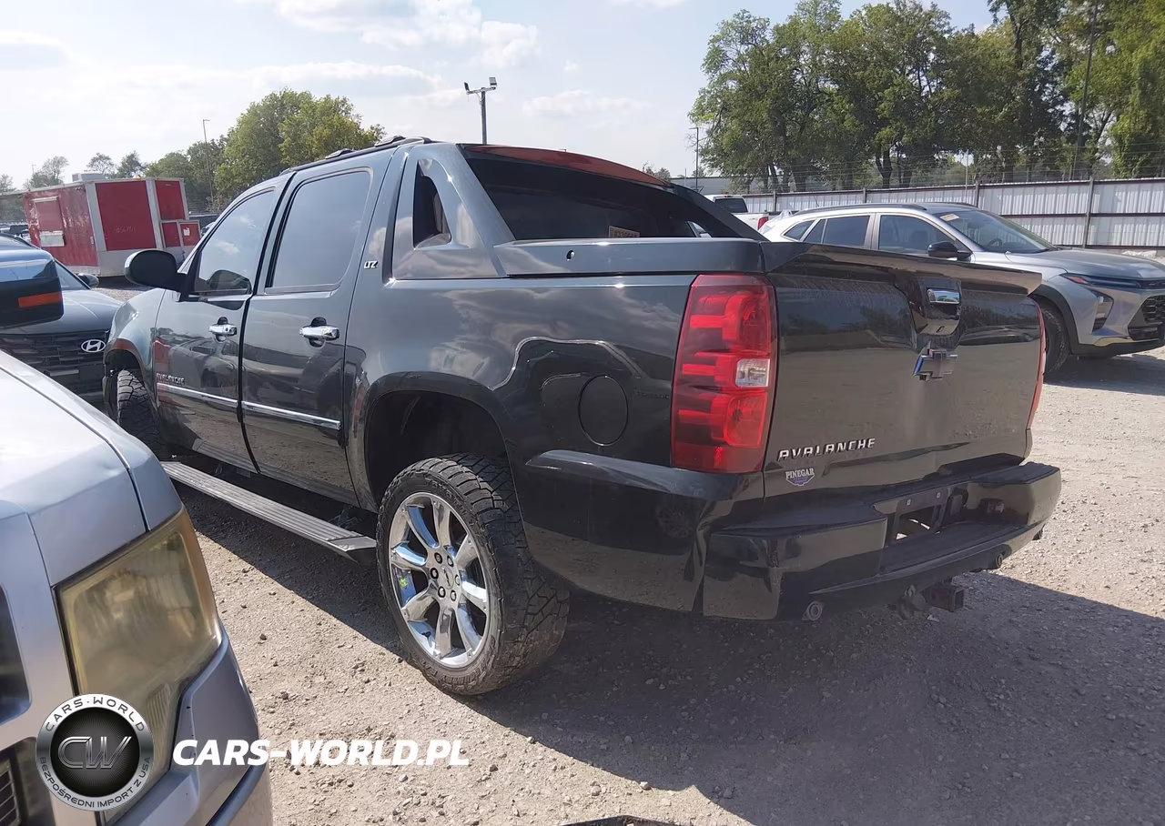 2011 Chevrolet Avalanche 1500 Ltz VIN:3GNTKGE33BG370853 - 3