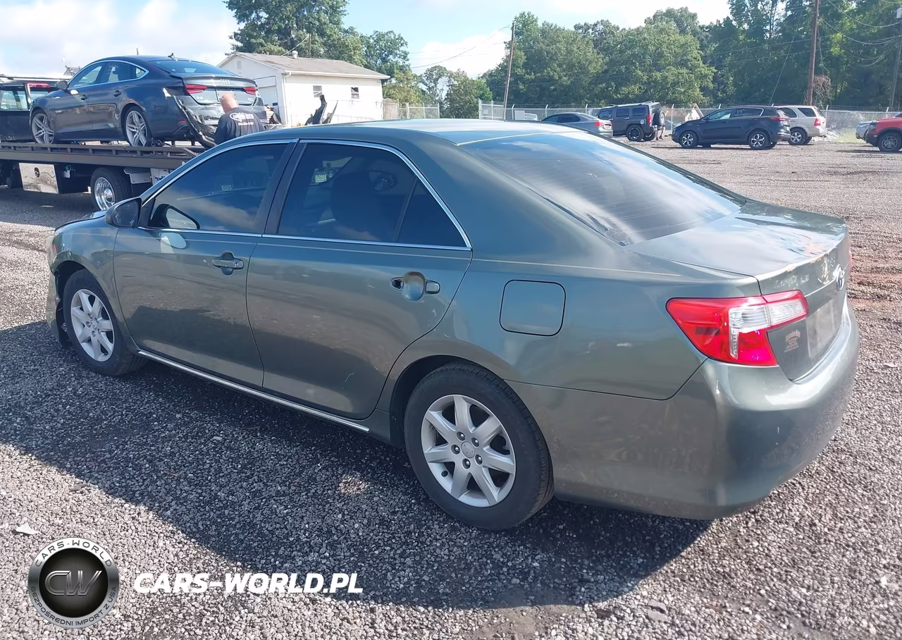 2012 Toyota Camry Le VIN:4T1BF1FK4CU569092 - 3