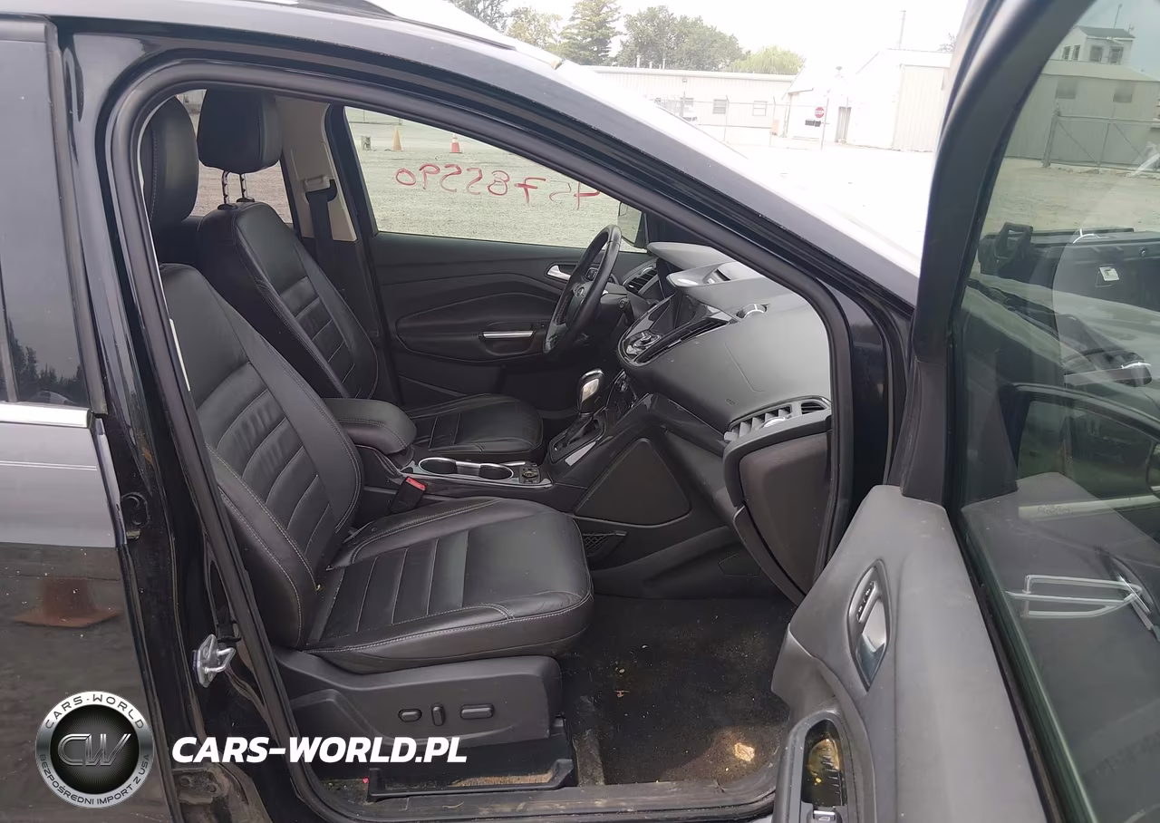 2016 Ford Escape Titanium VIN:1FMCU0JX3GUA35823 - 5