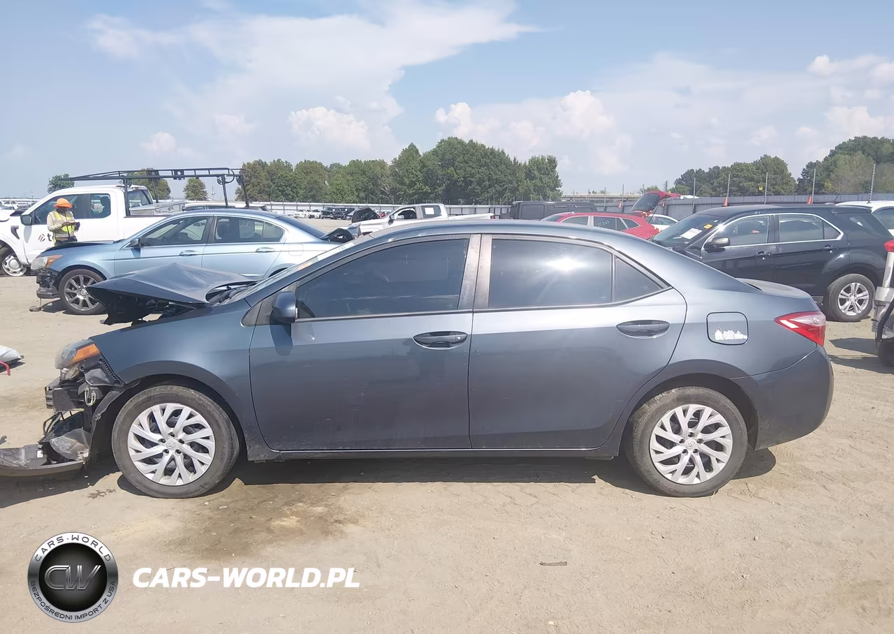2019 Toyota Corolla Le VIN:5YFBURHE1KP876151 - 14