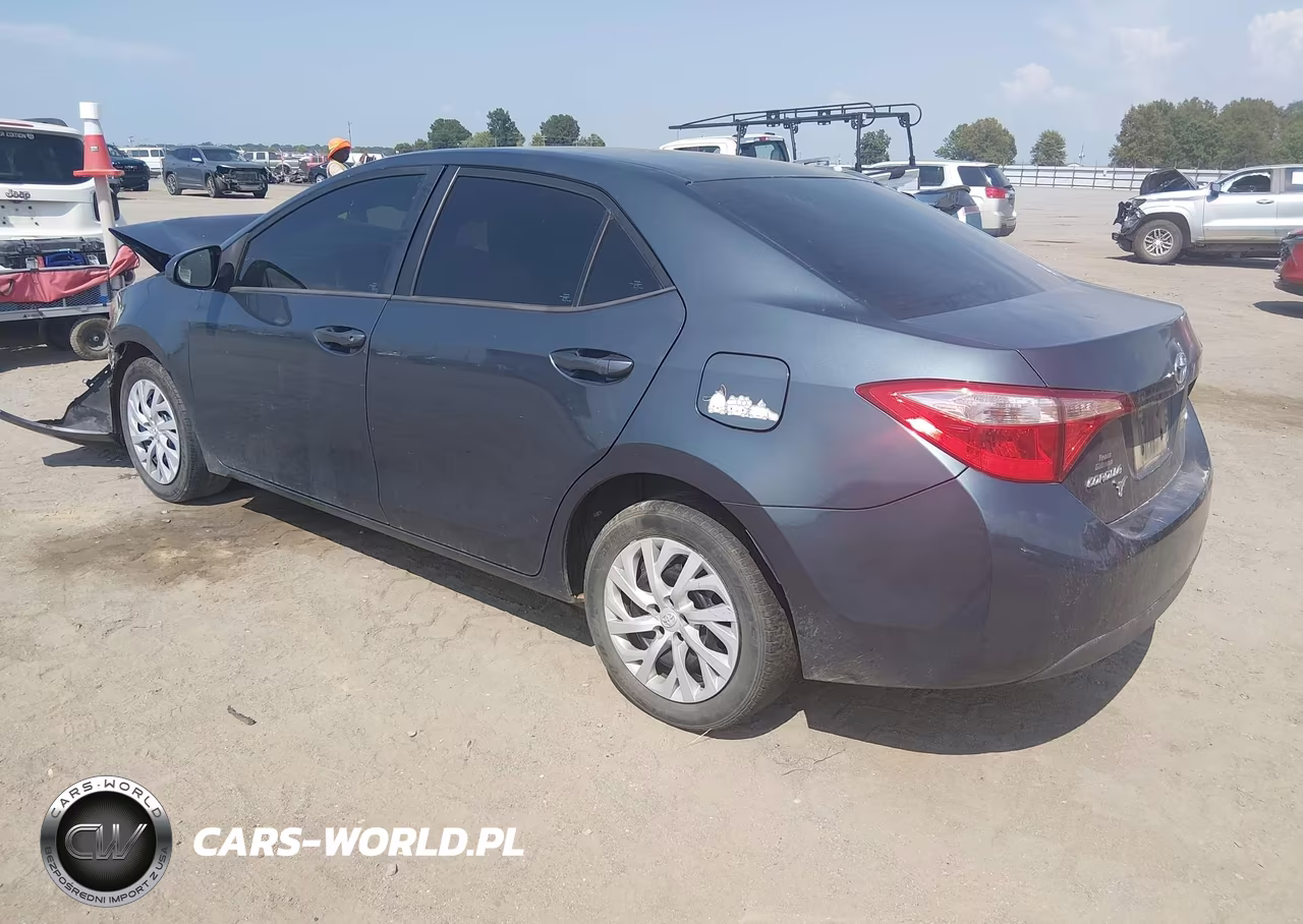 2019 Toyota Corolla Le VIN:5YFBURHE1KP876151 - 3