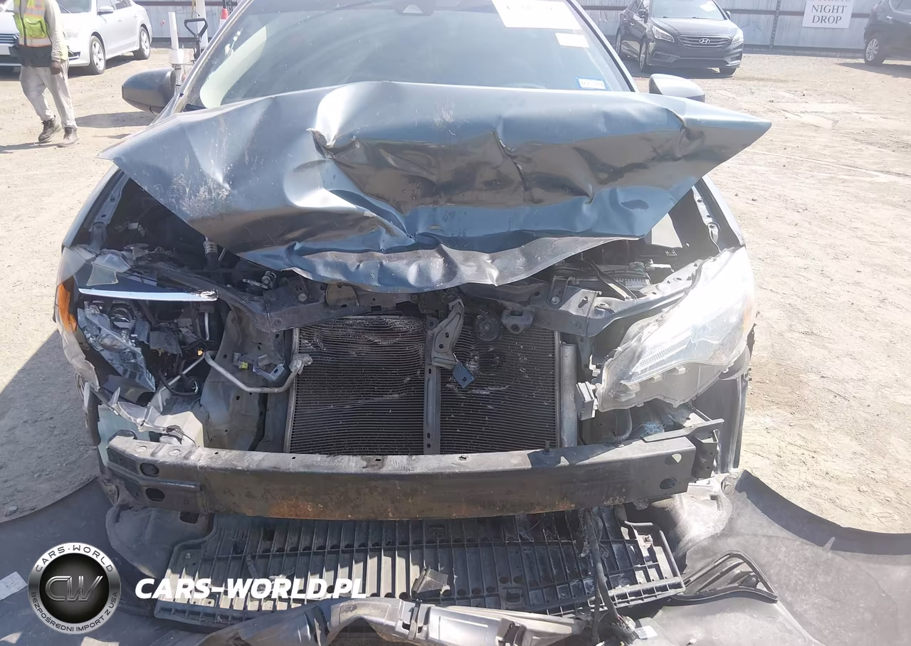 2019 Toyota Corolla Le VIN:5YFBURHE1KP876151 - 6