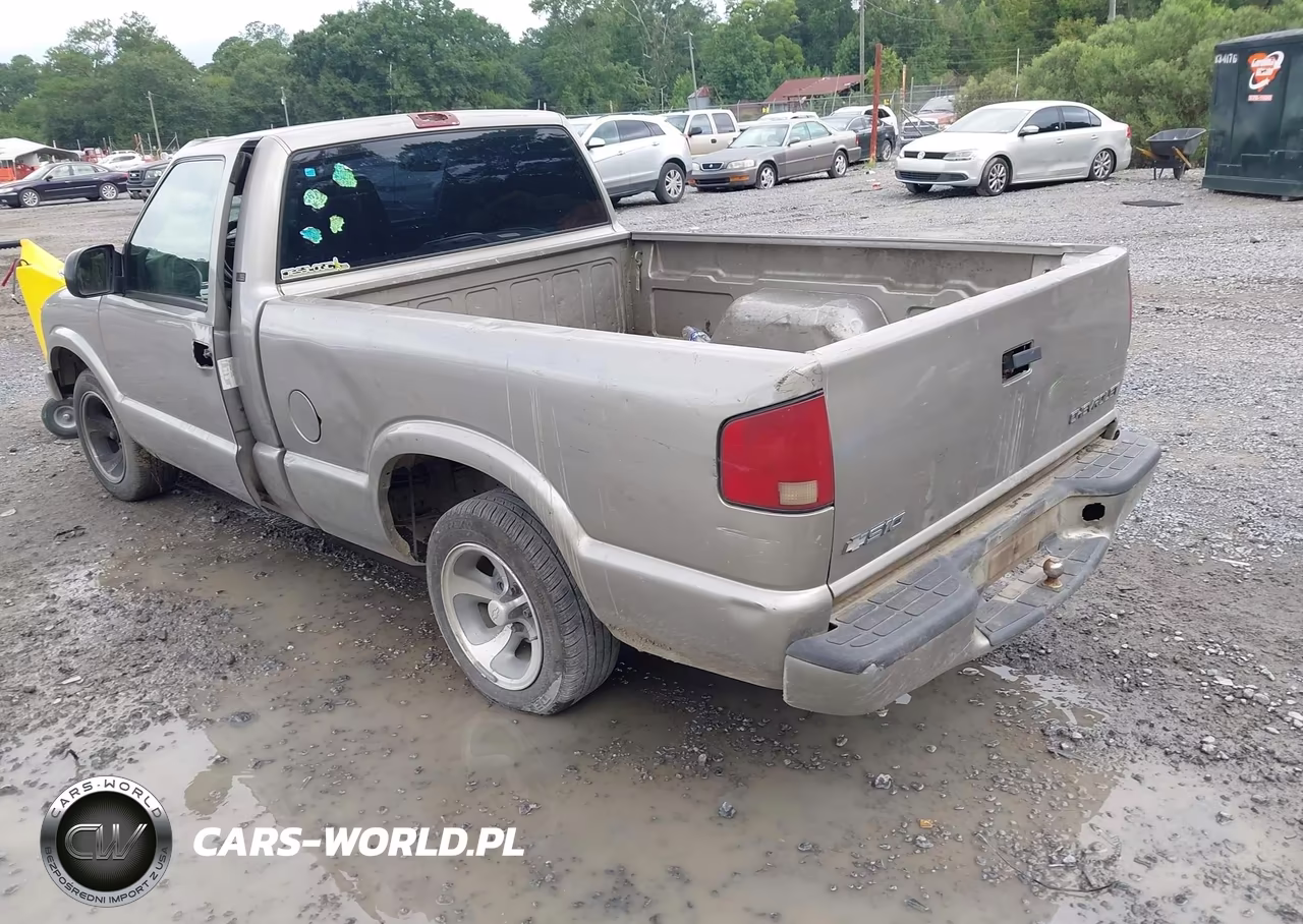 2001 Chevrolet S-10 Ls VIN:1GCCS145318148505 - 3