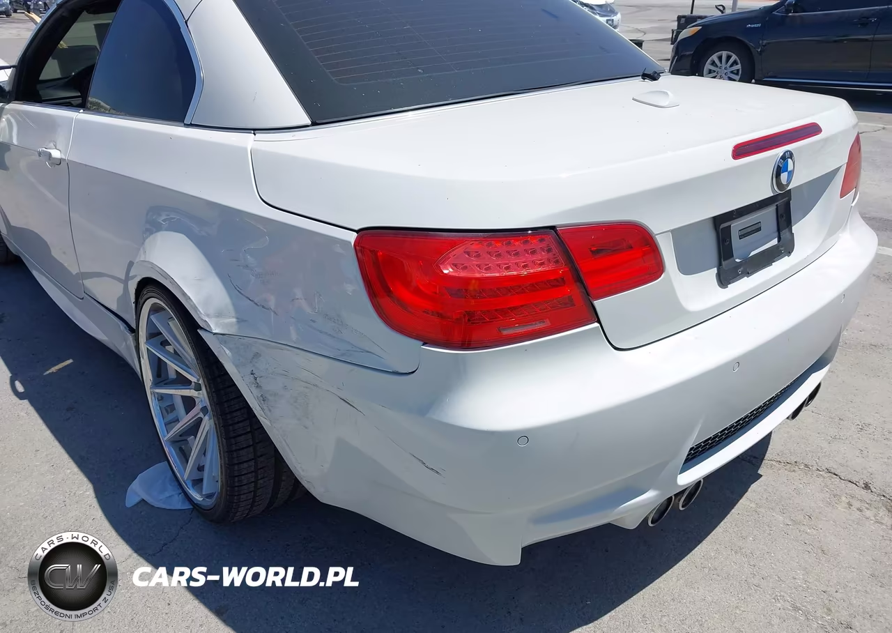 2011 BMW M3 VIN:WBSDX9C57BE584677 - 17