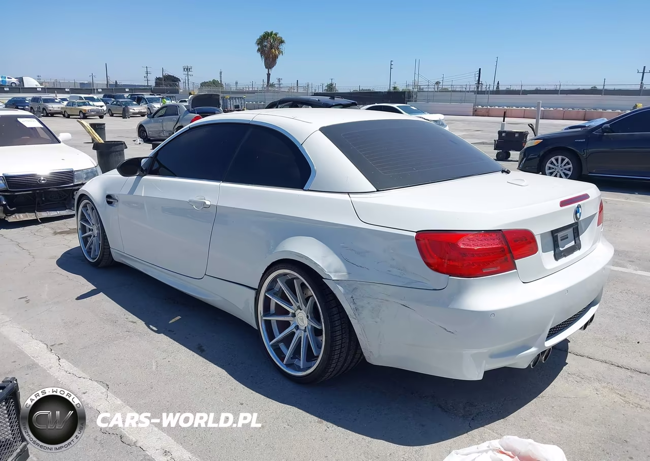 2011 BMW M3 VIN:WBSDX9C57BE584677 - 3