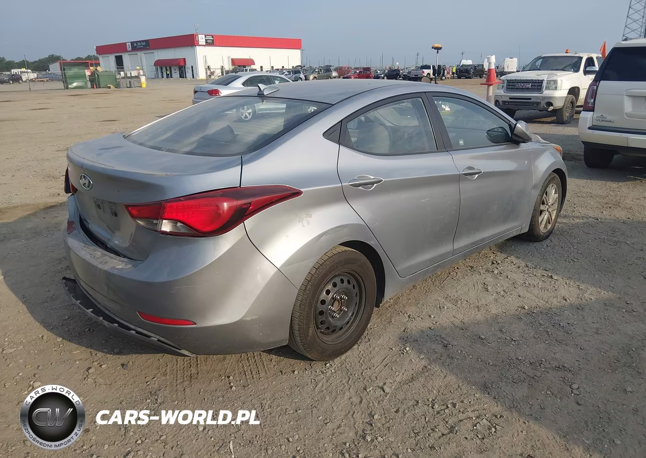 2016 Hyundai Elantra Se VIN:5NPDH4AE2GH731022 - 4