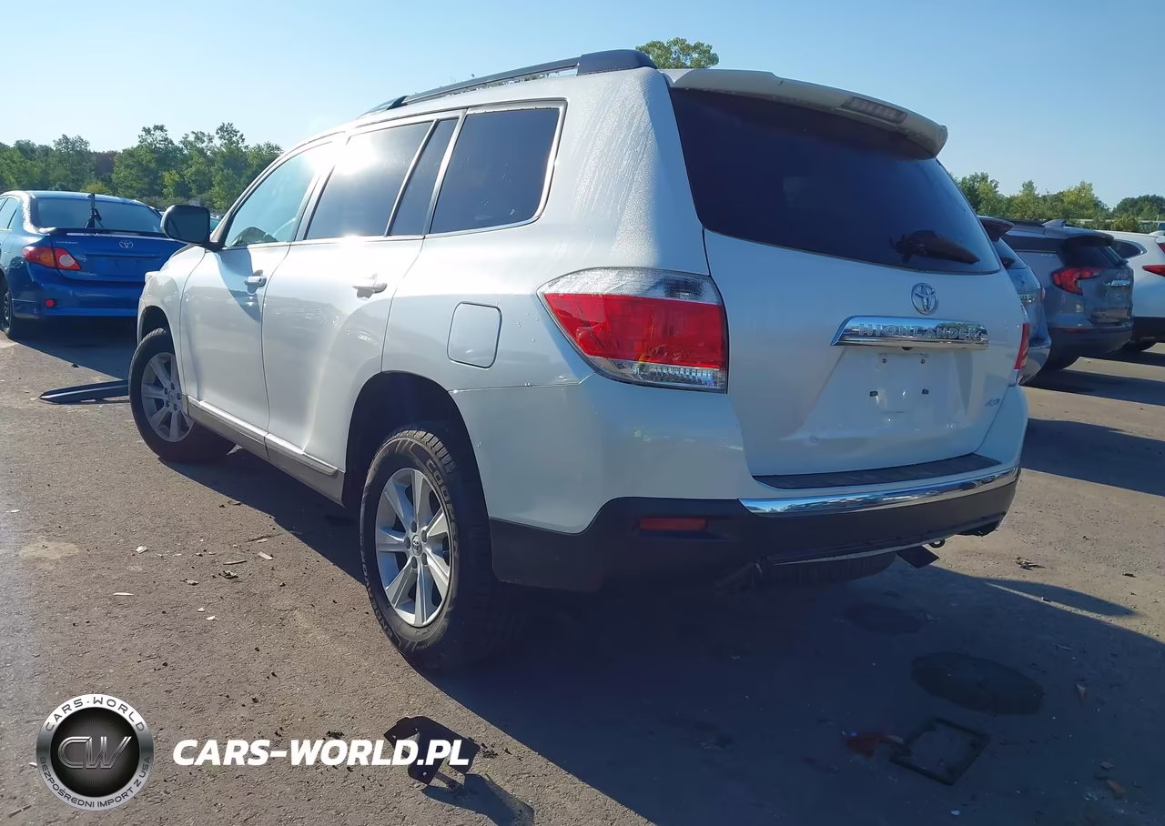 2013 Toyota Highlander Se V6 VIN:5TDBK3EHXDS273100 - 3