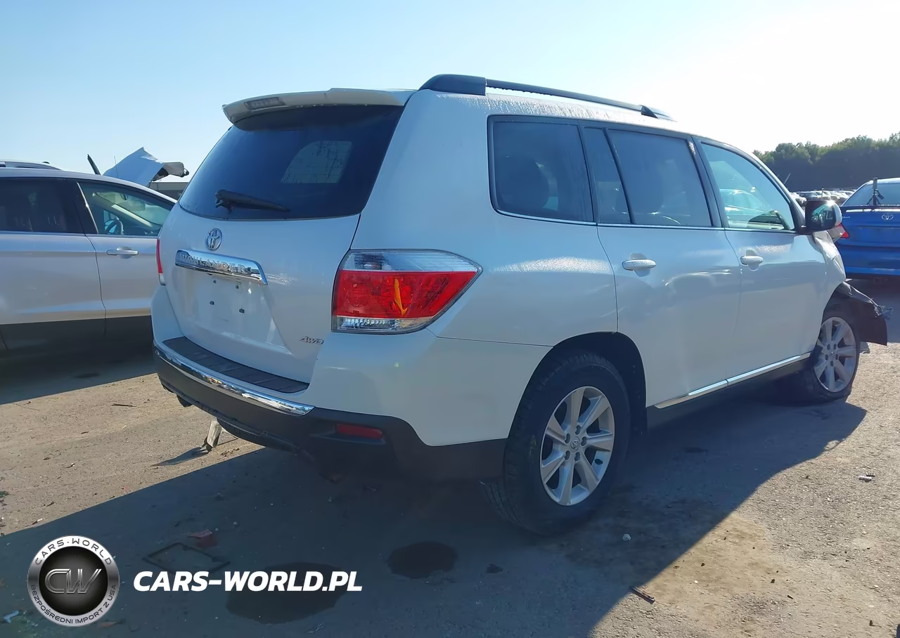 2013 Toyota Highlander Se V6 VIN:5TDBK3EHXDS273100 - 4