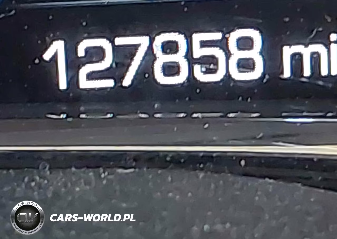 2018 GMC Acadia Denali VIN:1GKKNXLS9JZ215930 - 15