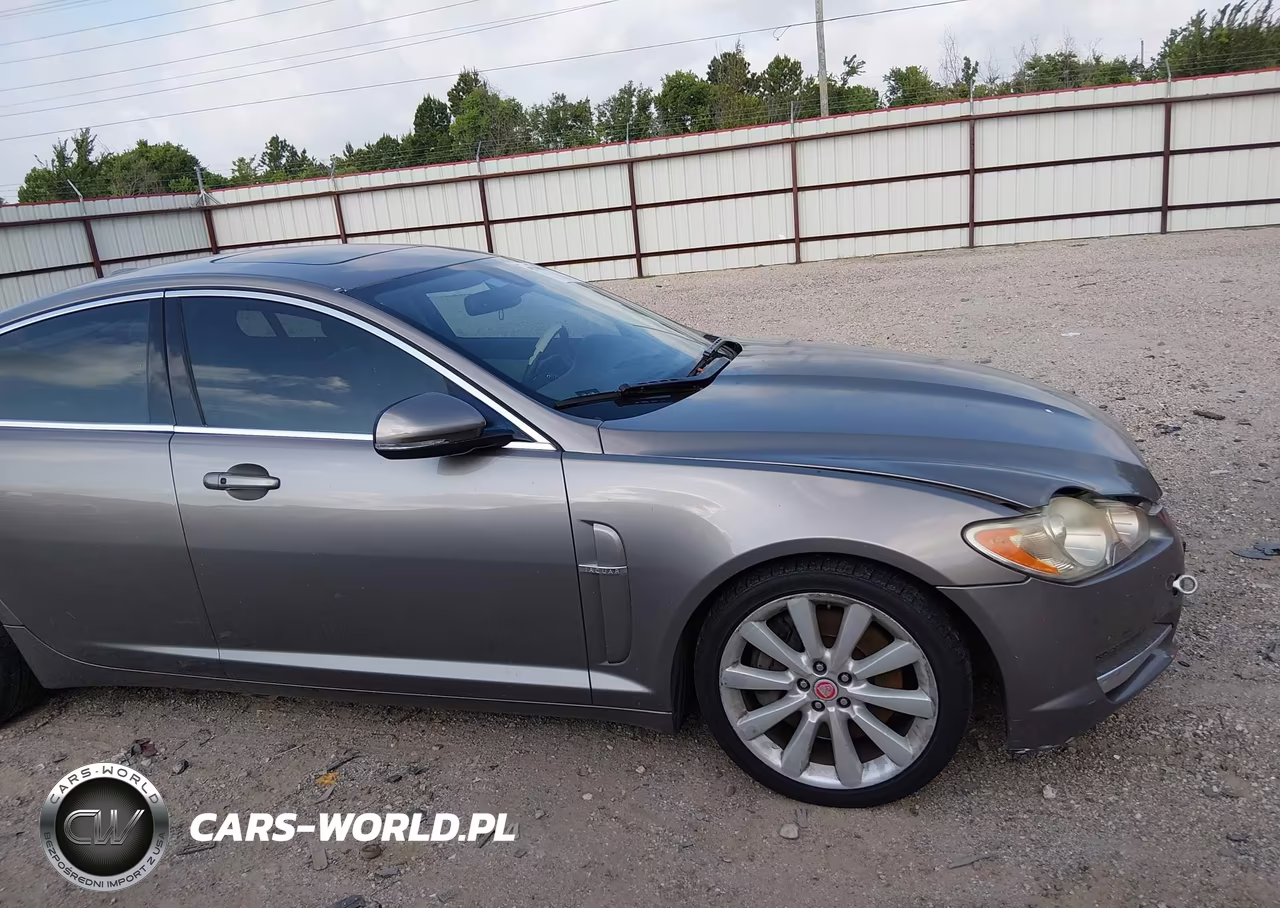 2011 Jaguar Xf Premium VIN:SAJWA0GB4BLR95433 - 13