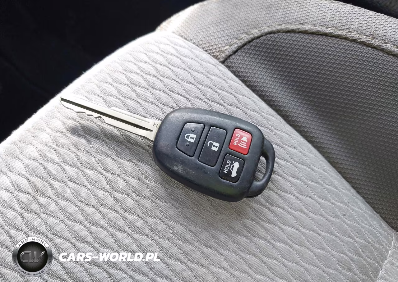 2019 Toyota Corolla Le VIN:5YFBURHE2KP927057 - 11