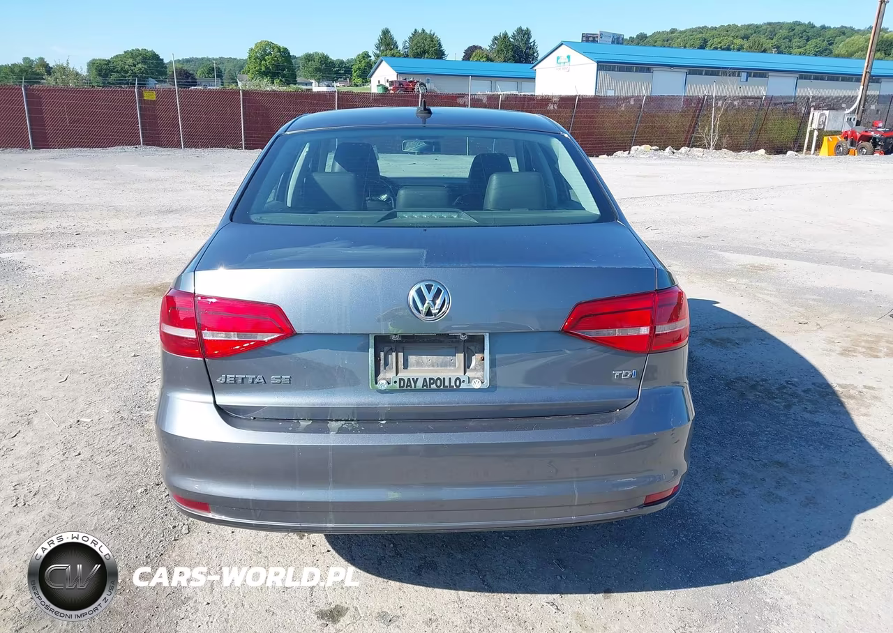 2015 Volkswagen Jetta 2.0L Tdi Se VIN:3VWLA7AJ5FM292449 - 17