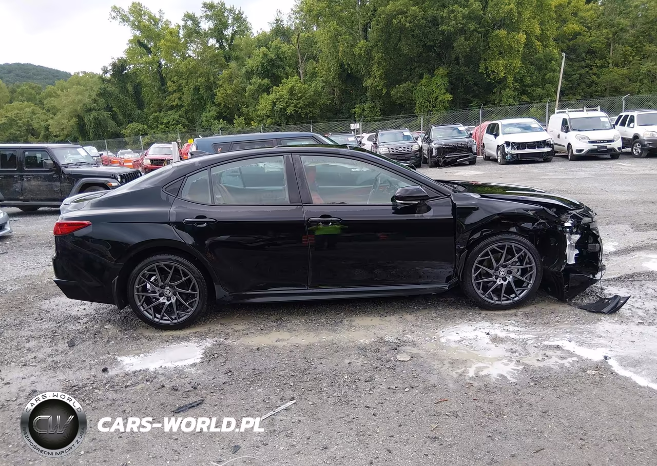 2025 Toyota Camry Xse VIN:4T1DAACK2SU537977 - 13