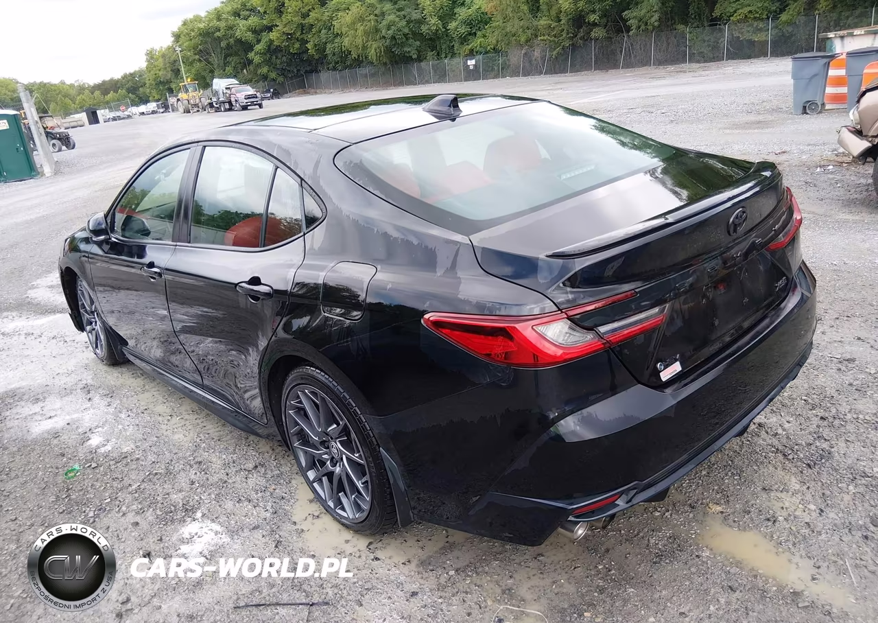 2025 Toyota Camry Xse VIN:4T1DAACK2SU537977 - 3