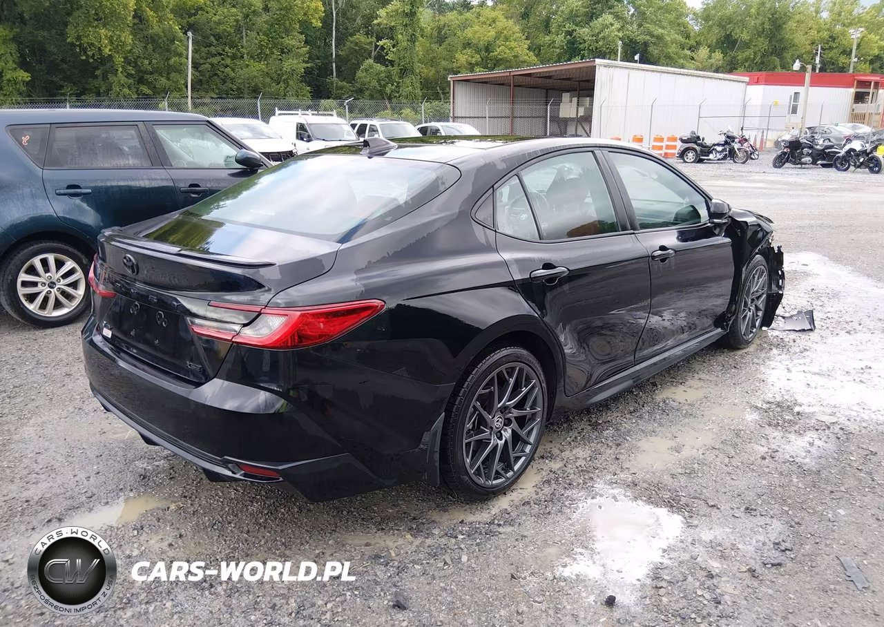 2025 Toyota Camry Xse VIN:4T1DAACK2SU537977 - 4