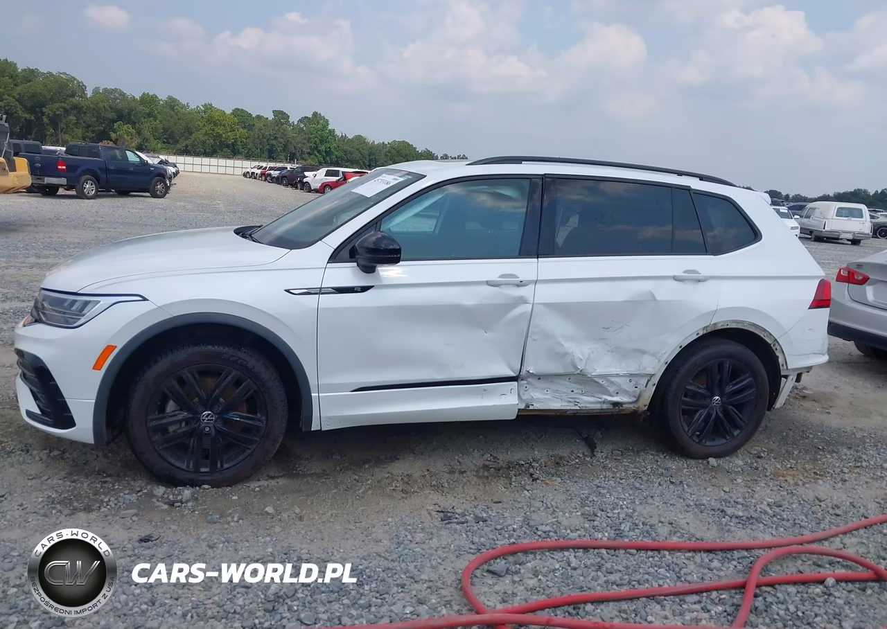 2022 Volkswagen Tiguan 2.0T Se R-Line Black VIN:3VVCB7AX1NM069748 - 14