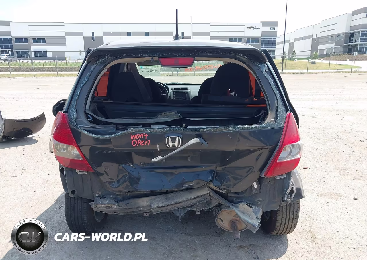 2007 Honda Fit Sport VIN:JHMGD38647S024473 - 17