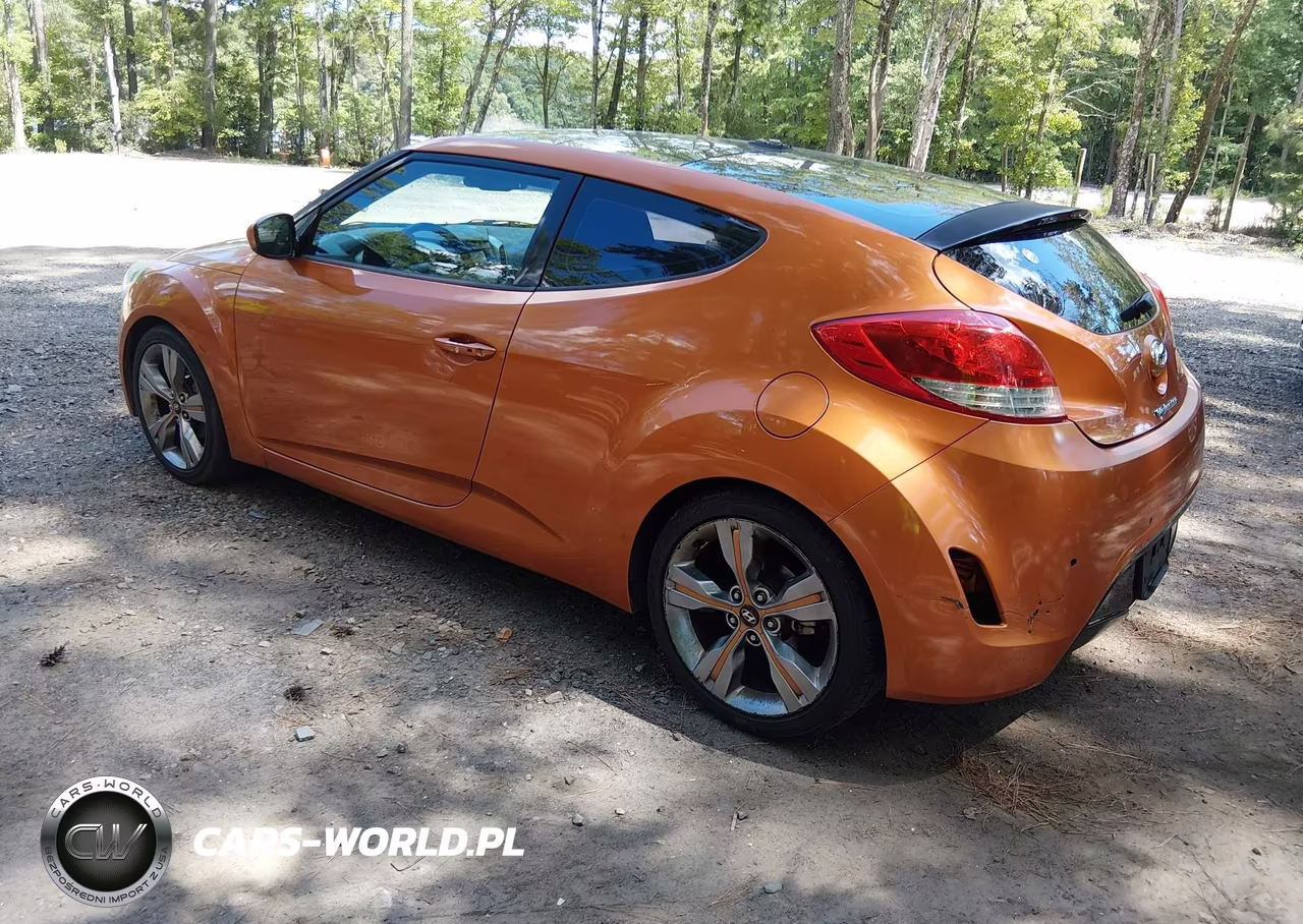 2012 Hyundai Veloster Base W-Black VIN:KMHTC6AD3CU057598 - 3
