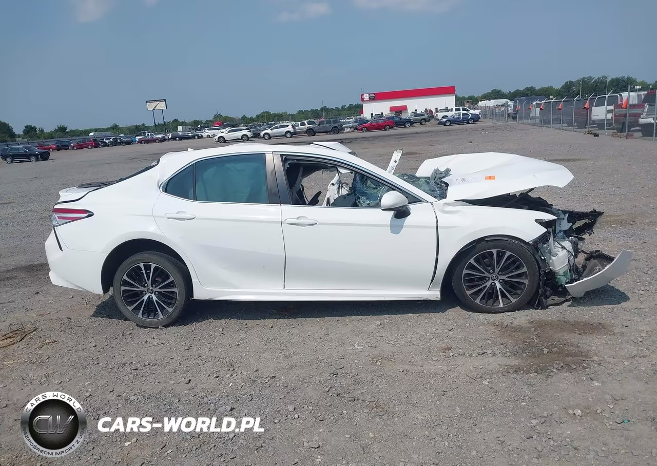 2020 Toyota Camry Se VIN:4T1G11AK3LU355500 - 14