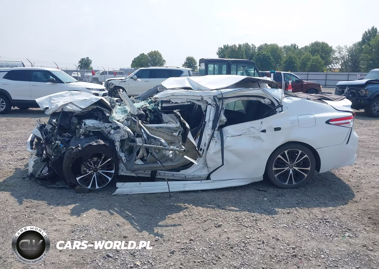 2020 Toyota Camry Se VIN:4T1G11AK3LU355500 - 15