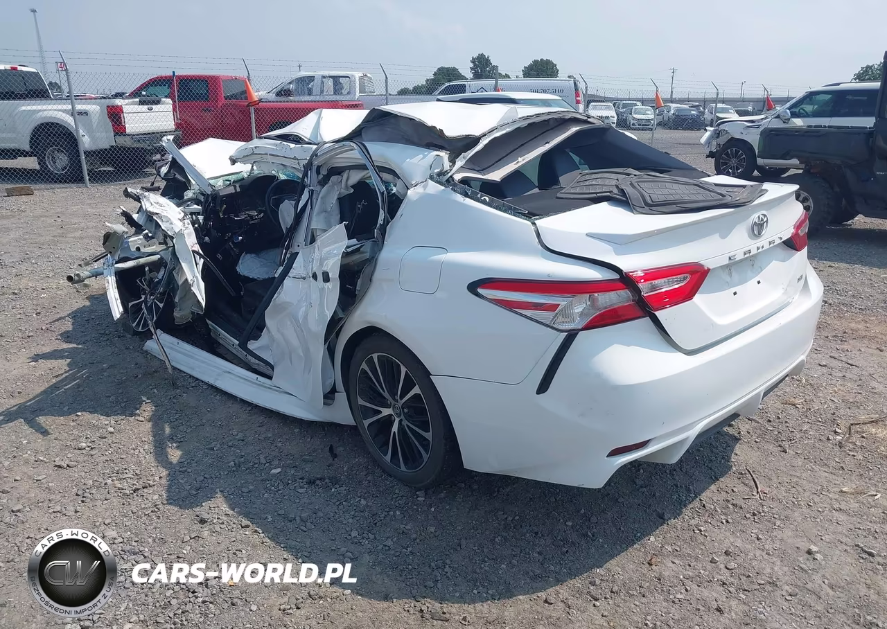2020 Toyota Camry Se VIN:4T1G11AK3LU355500 - 3