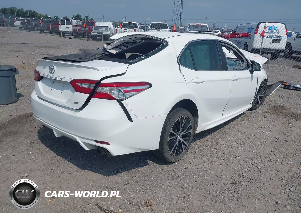 2020 Toyota Camry Se VIN:4T1G11AK3LU355500 - 4