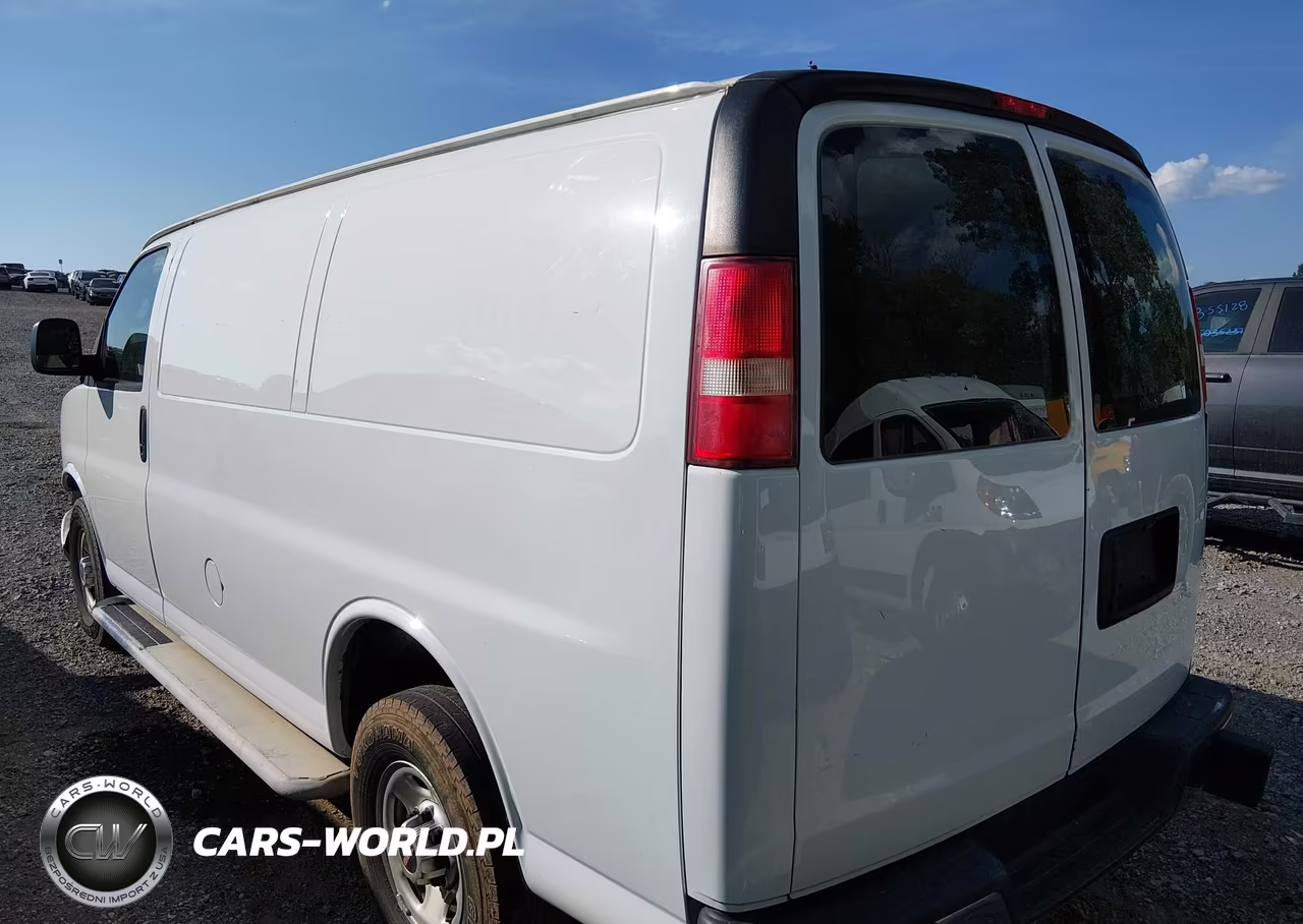 2017 GMC Savana 2500 Work Van VIN:1GTW7AFF3H1914224 - 3