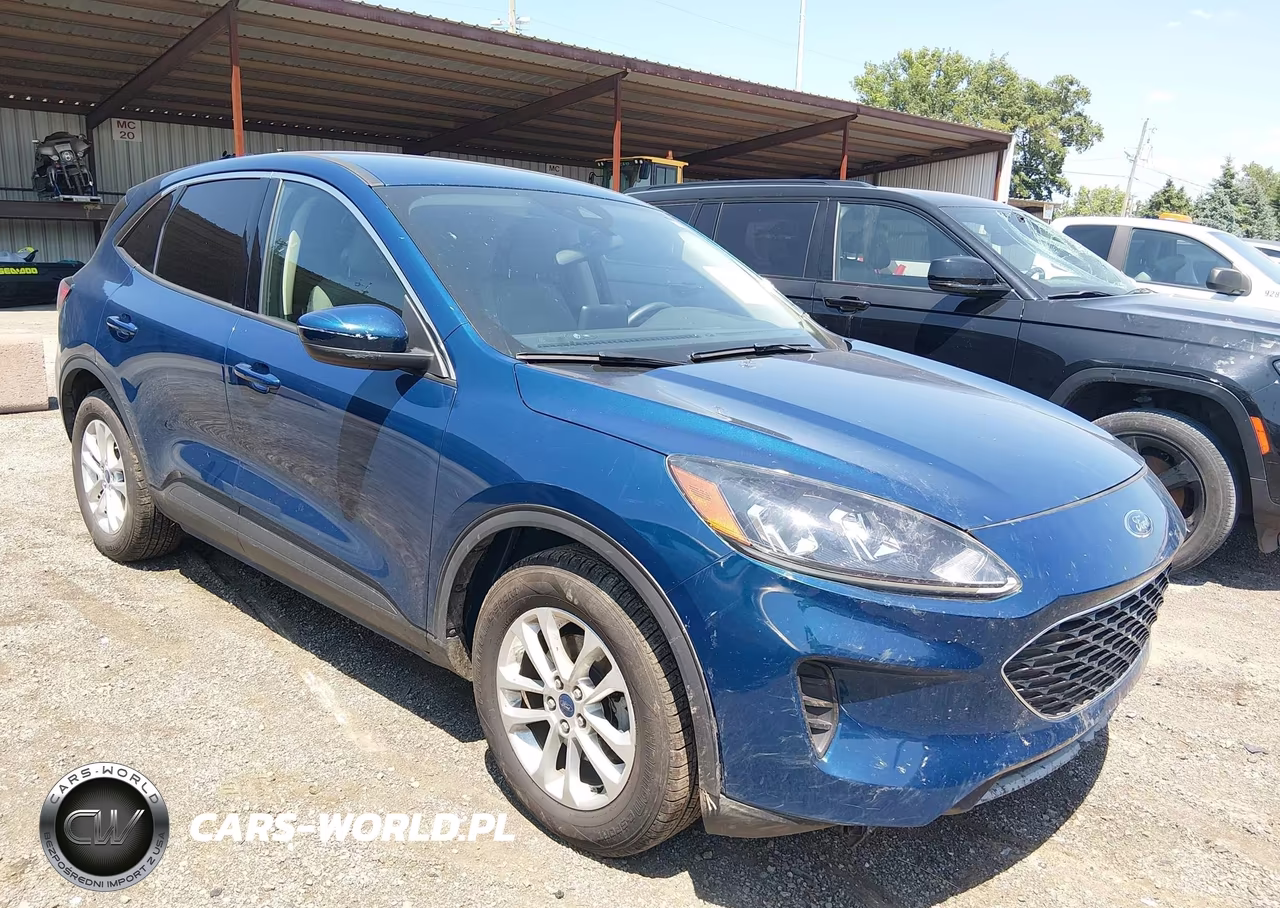 2020 Ford Escape Se