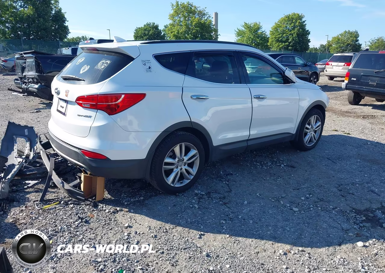 2014 Hyundai Santa Fe Sport 2.0L Turbo VIN:5XYZU3LA8EG164714 - 4