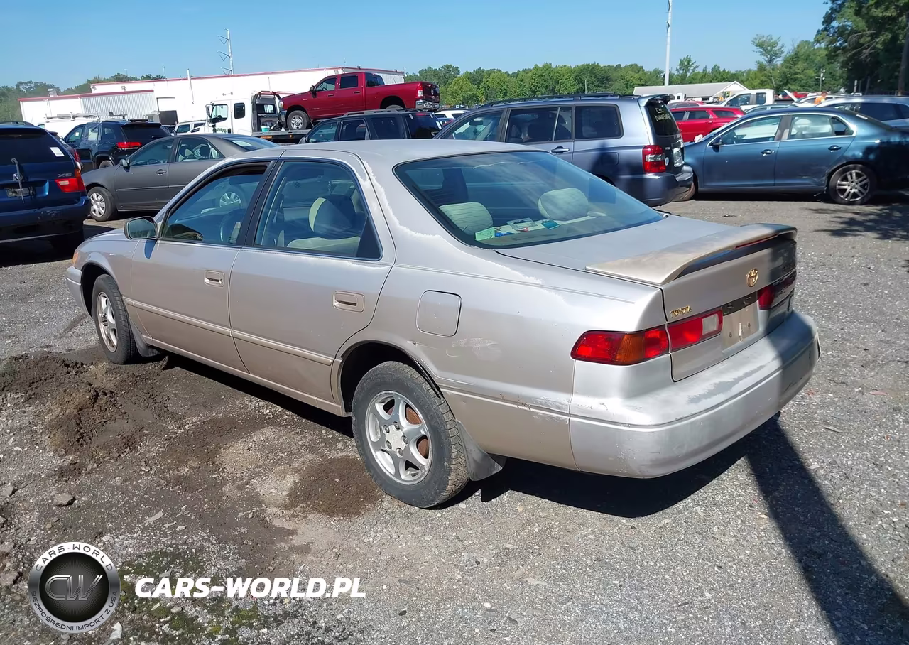 1998 Toyota Camry Le VIN:4T1BG22K3WU194163 - 3