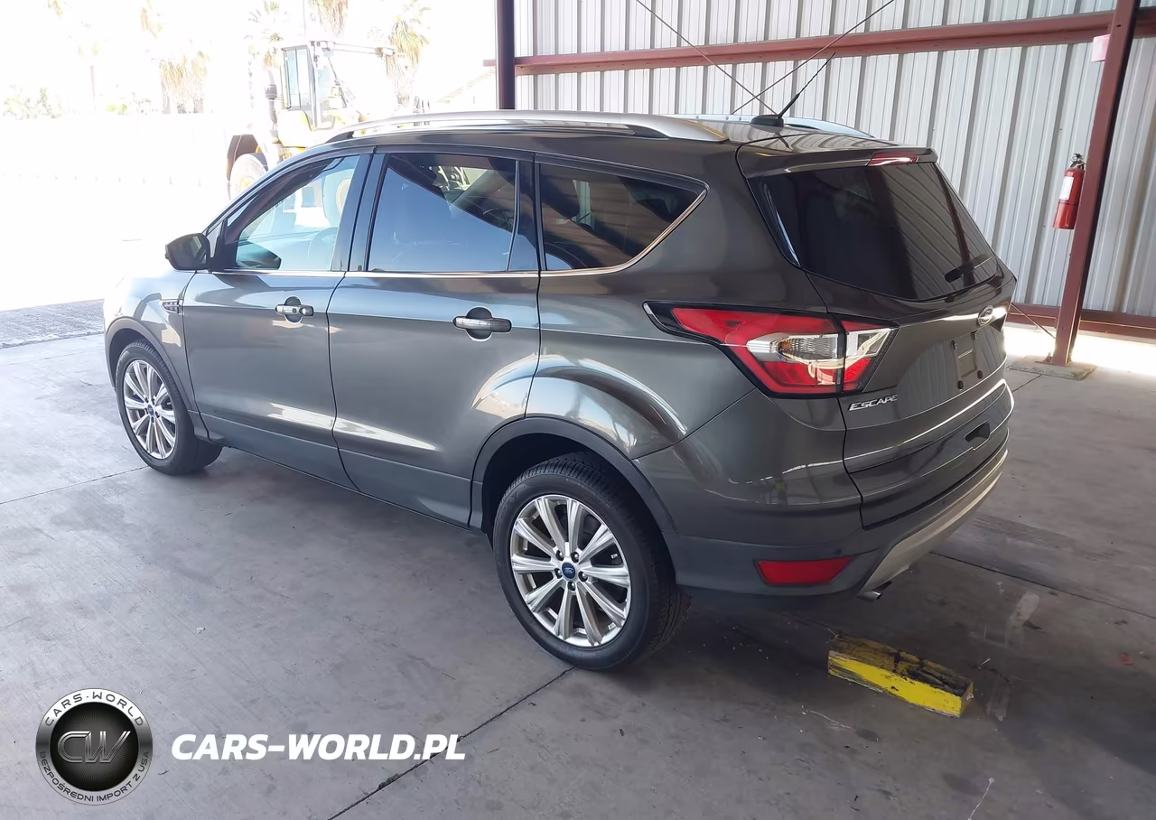 2017 Ford Escape Titanium VIN:1FMCU0JD7HUC80647 - 3