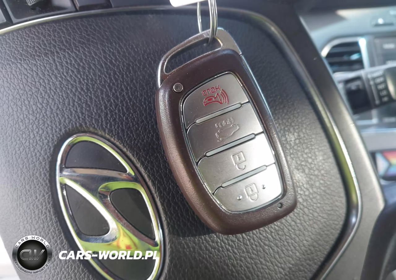 2016 Hyundai Sonata Hybrid Se VIN:KMHE24L1XGA032496 - 11
