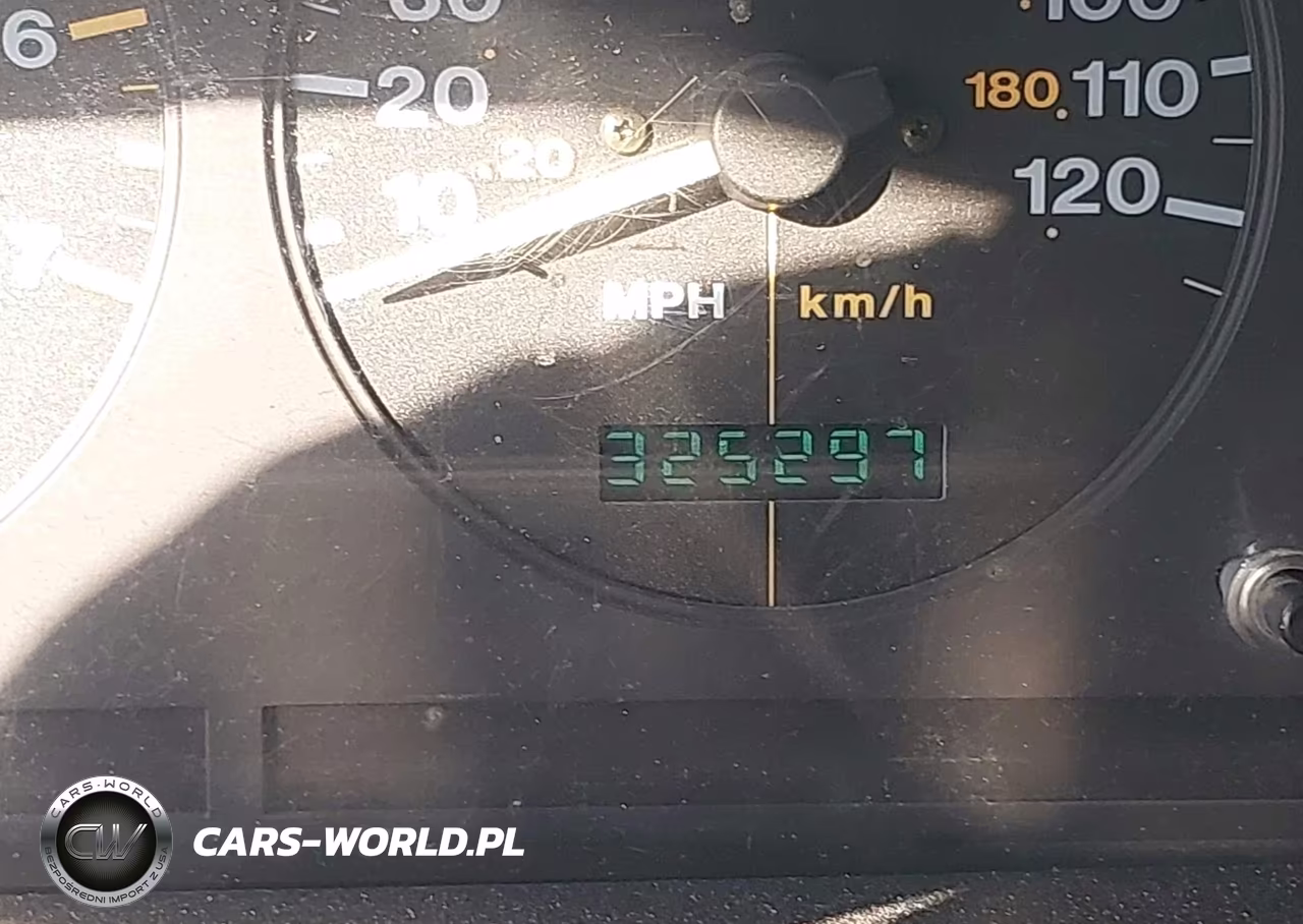 1998 Jeep Grand Cherokee Laredo VIN:1J4FX48S9WC236246 - 16